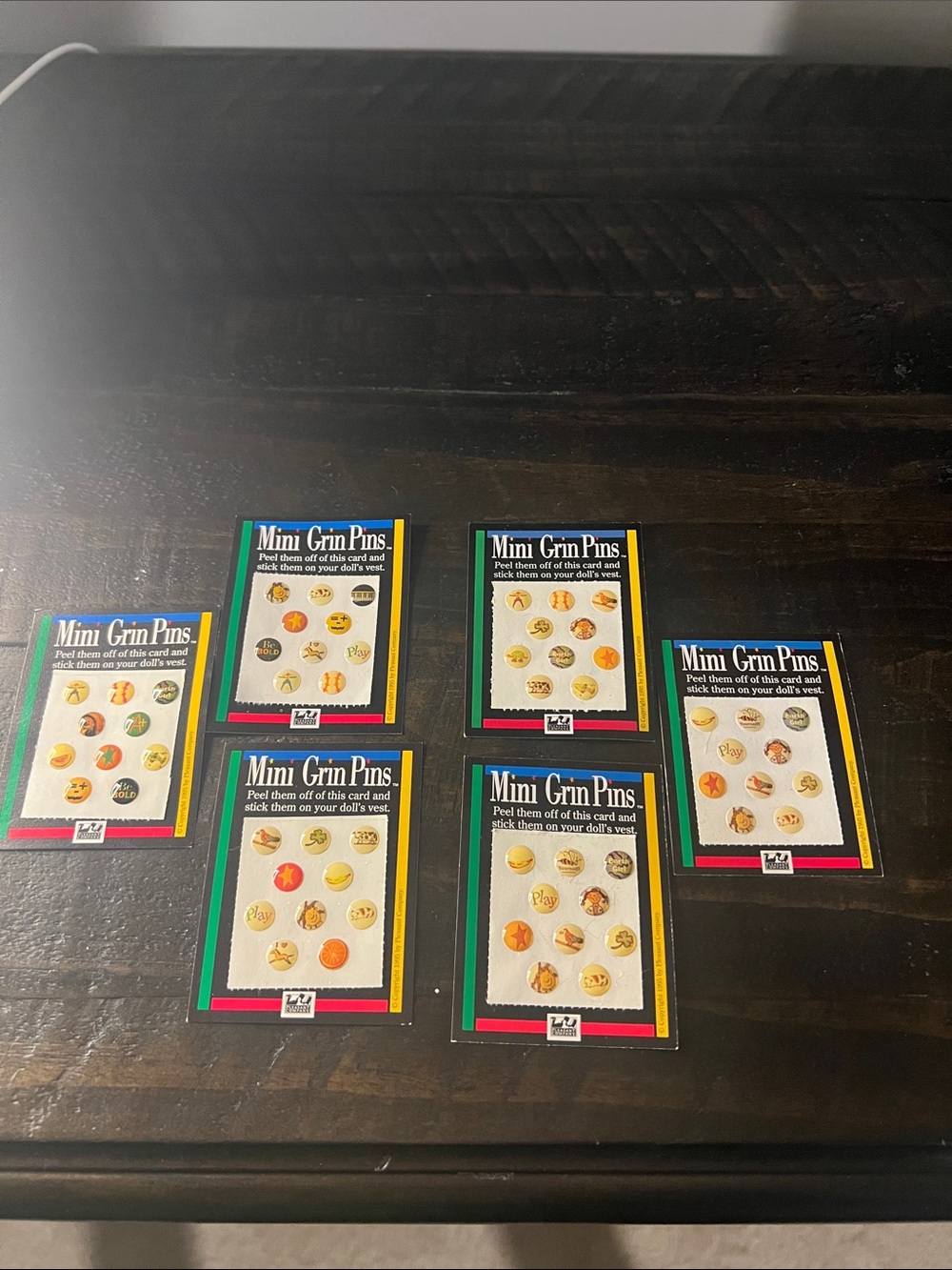 American Girl Mini Grin Pins - Yellow & Orange Smiley Pack